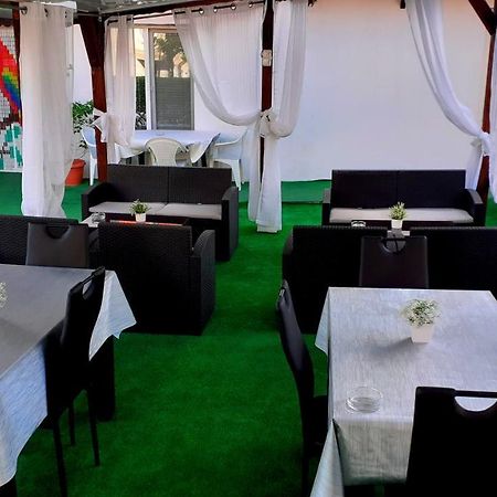 Guest Rooms Simona Opanets Bagian luar foto