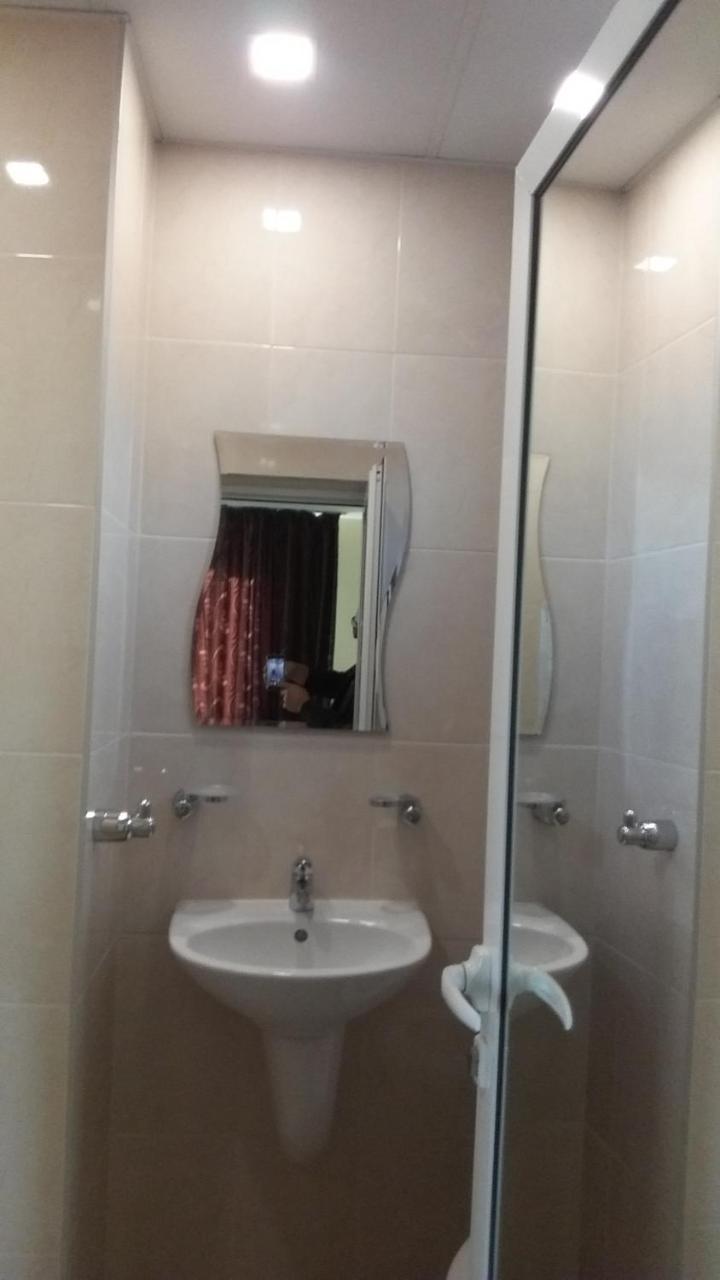 Guest Rooms Simona Opanets Bagian luar foto