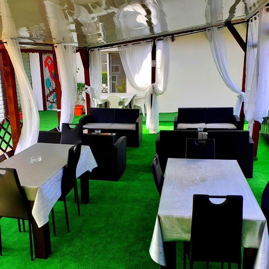 Guest Rooms Simona Opanets Bagian luar foto